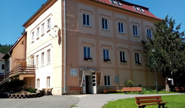 1. fotografia fotogalérie Zaujímavosti / Renesančný kaštieľ v Brezovičke - foto