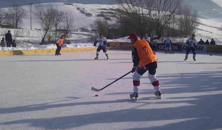 1. fotografia fotogalérie 1. ročník turnaja v ľadovom hokeji 28.1.2012