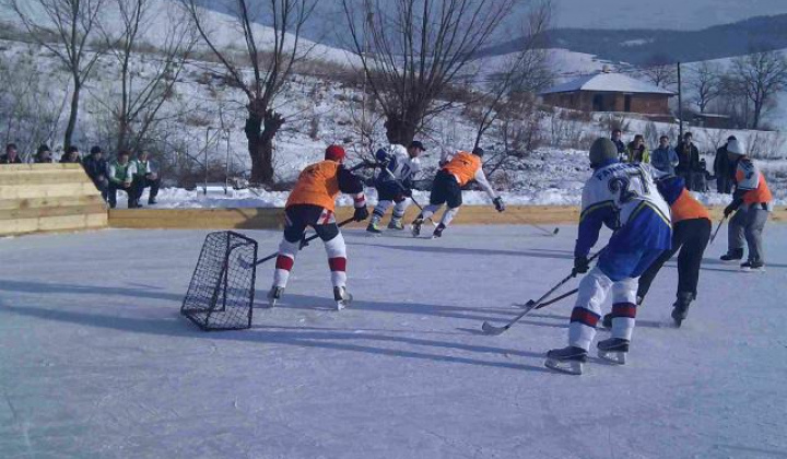 4. fotografia fotogalérie 1. ročník turnaja v ľadovom hokeji 28.1.2012