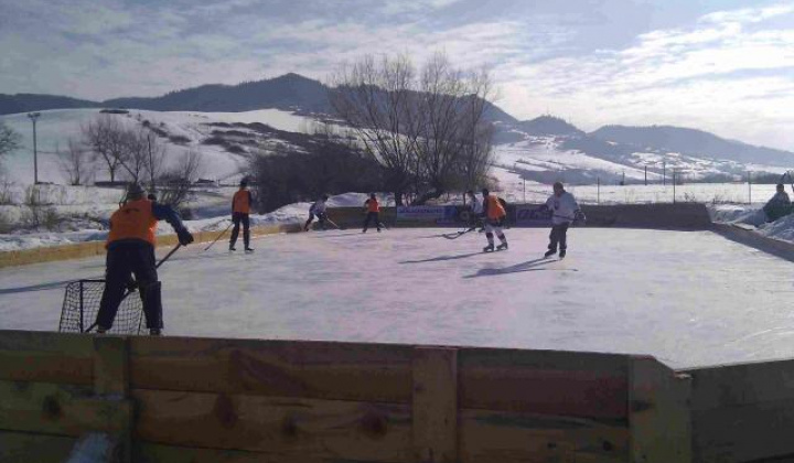14. fotografia fotogalérie 1. ročník turnaja v ľadovom hokeji 28.1.2012