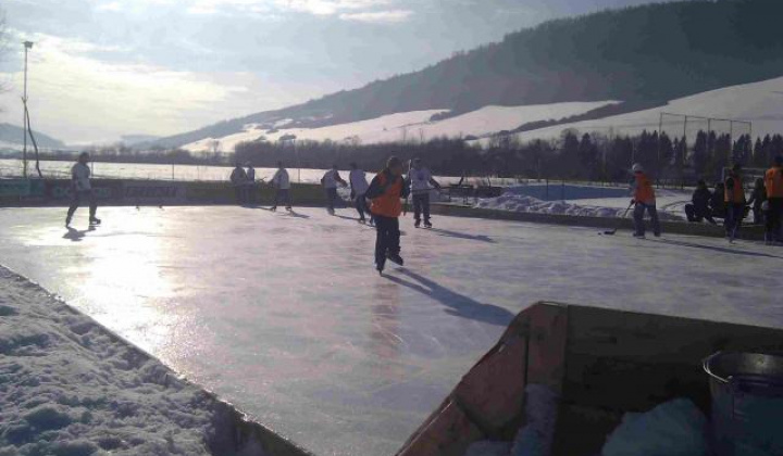 16. fotografia fotogalérie 1. ročník turnaja v ľadovom hokeji 28.1.2012