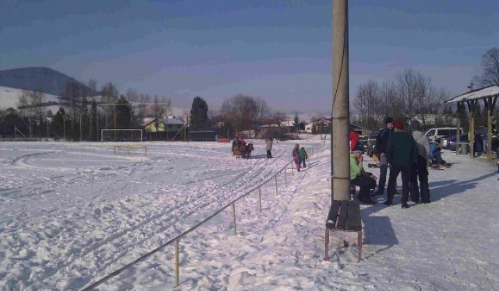 19. fotografia fotogalérie 1. ročník turnaja v ľadovom hokeji 28.1.2012